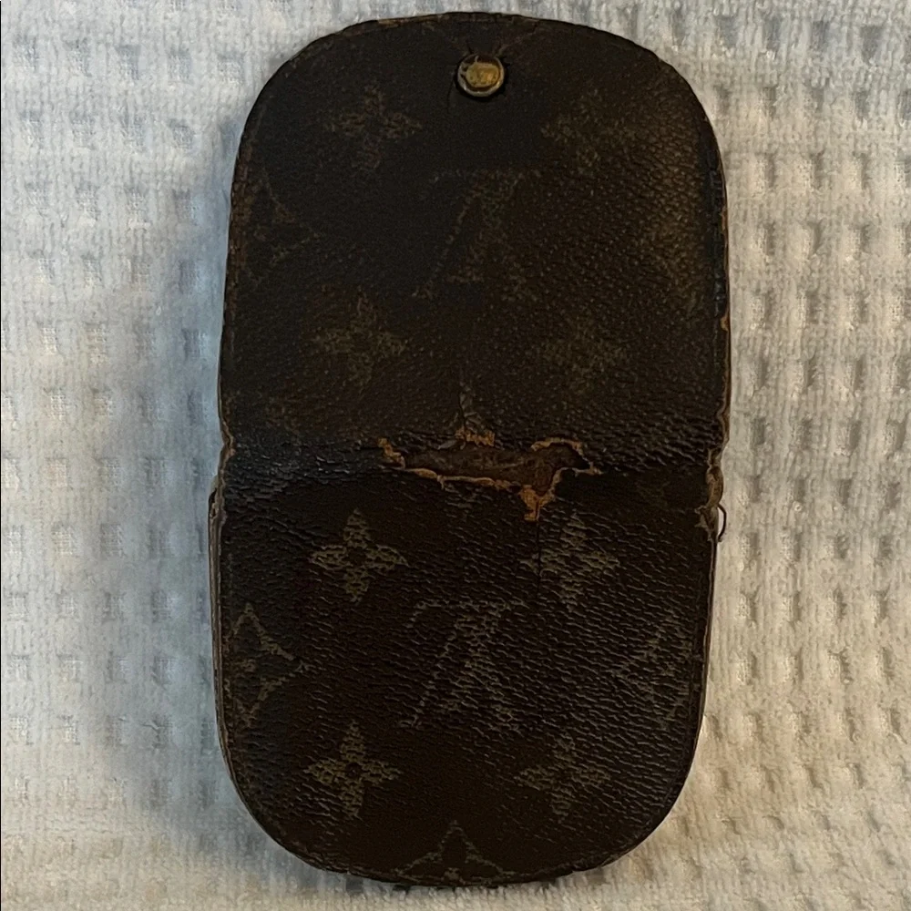Louis Vuitton Porte Monnaie Gousset Coin Purse